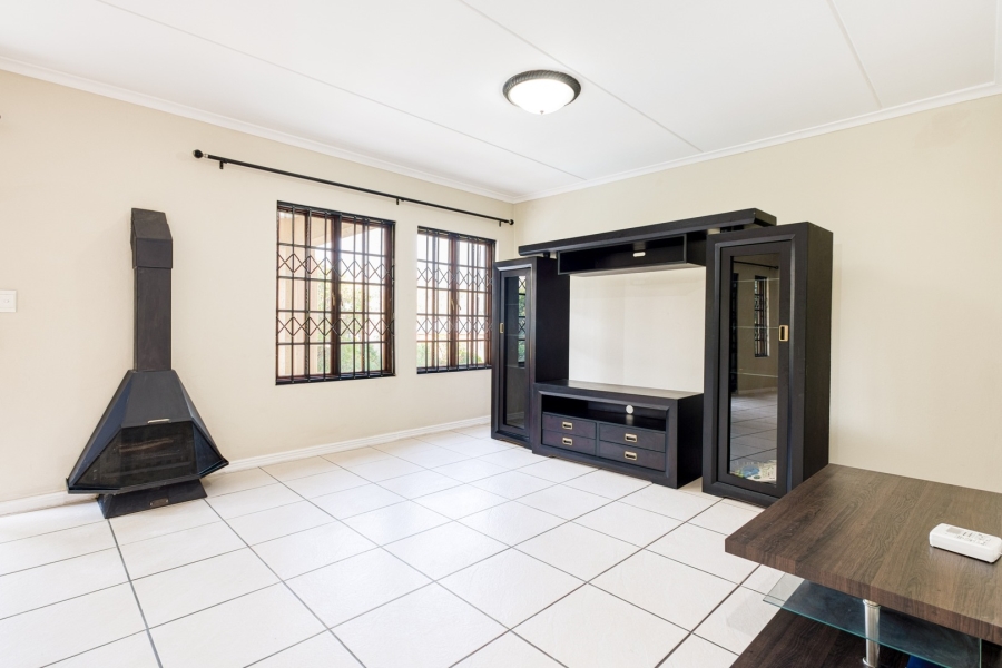 3 Bedroom Property for Sale in Broadacres Gauteng