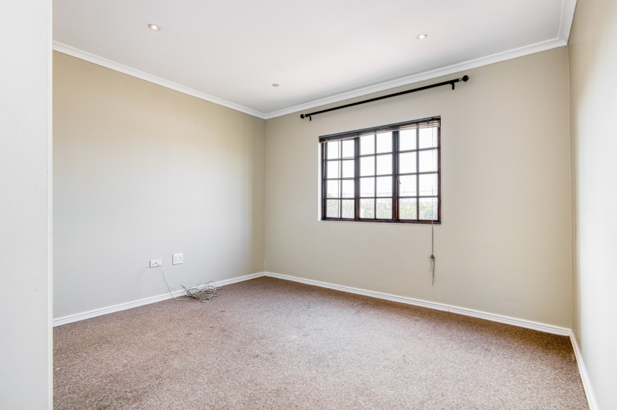 3 Bedroom Property for Sale in Broadacres Gauteng