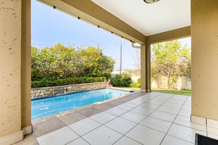 3 Bedroom Property for Sale in Broadacres Gauteng