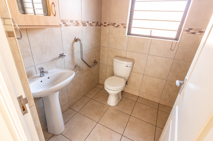 2 Bedroom Property for Sale in Brentwood Park AH Gauteng