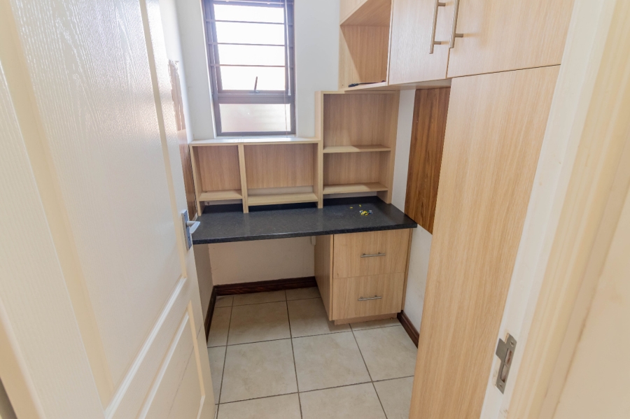 2 Bedroom Property for Sale in Brentwood Park AH Gauteng