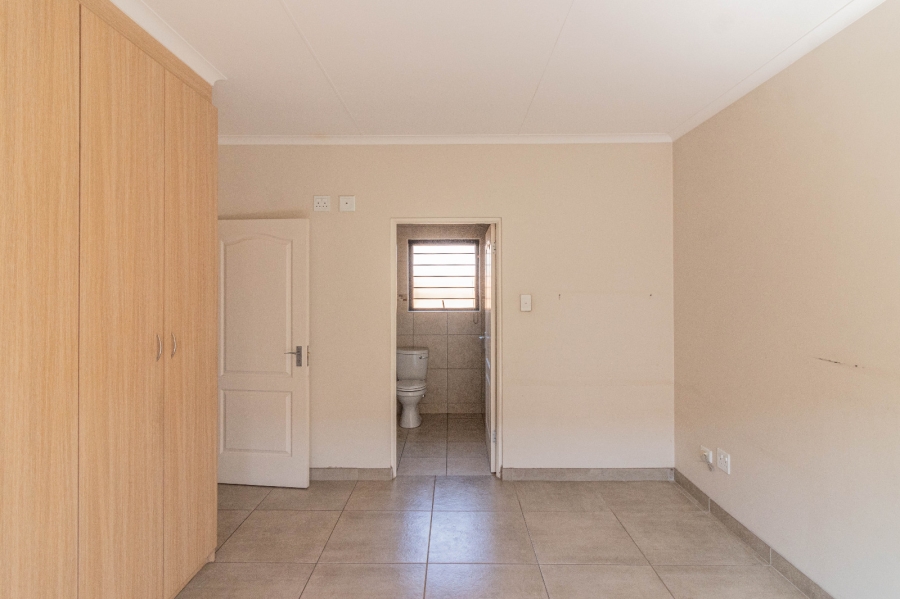 2 Bedroom Property for Sale in Brentwood Park AH Gauteng
