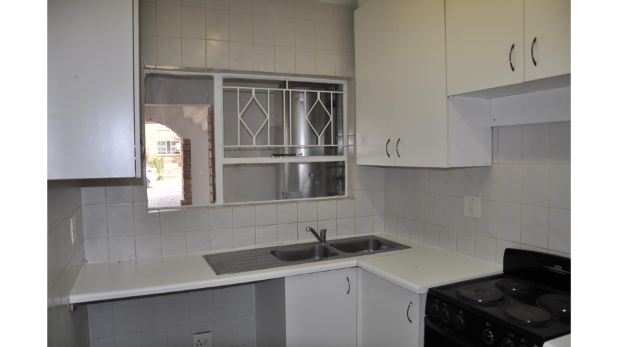 2 Bedroom Property for Sale in Buccleuch Gauteng