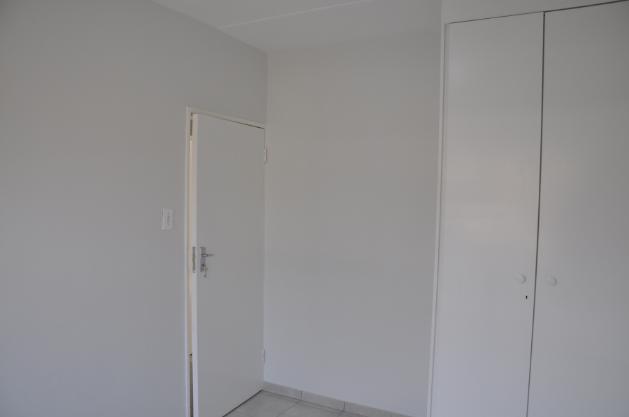 2 Bedroom Property for Sale in Buccleuch Gauteng