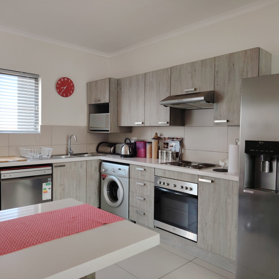 2 Bedroom Property for Sale in Erand Gardens Gauteng