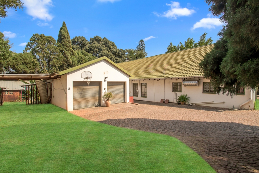 4 Bedroom Property for Sale in Douglasdale Gauteng