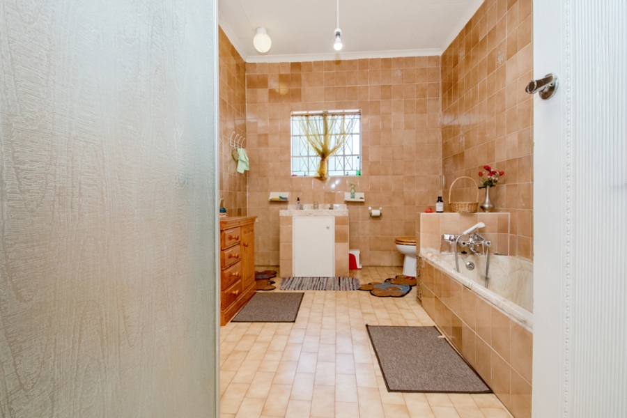 4 Bedroom Property for Sale in Douglasdale Gauteng