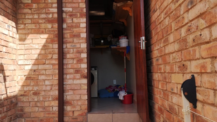3 Bedroom Property for Sale in Bellairspark Gauteng