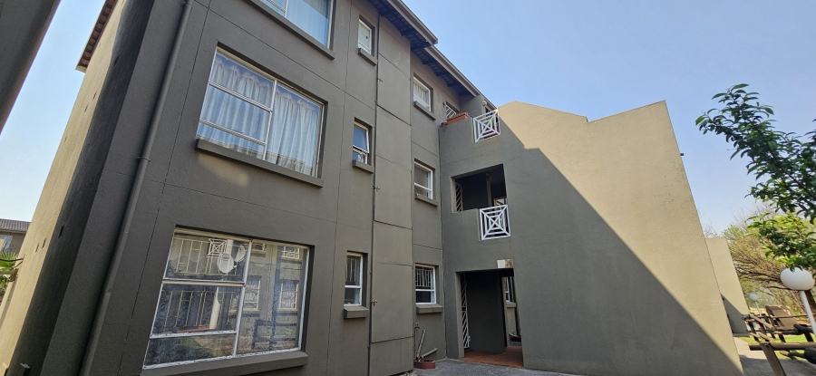 2 Bedroom Property for Sale in Peacehaven Gauteng