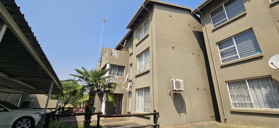 2 Bedroom Property for Sale in Peacehaven Gauteng