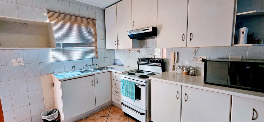 2 Bedroom Property for Sale in Peacehaven Gauteng