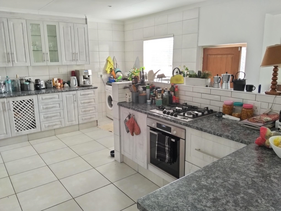 To Let 3 Bedroom Property for Rent in Garsfontein Gauteng