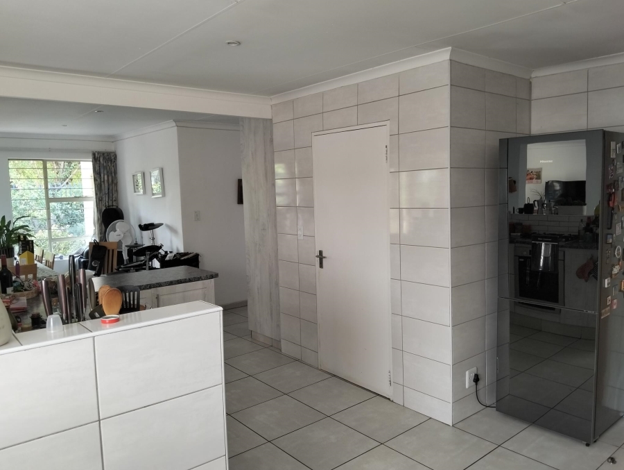 To Let 3 Bedroom Property for Rent in Garsfontein Gauteng