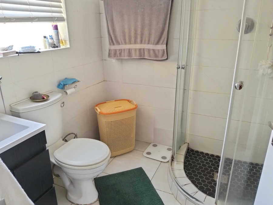 To Let 3 Bedroom Property for Rent in Garsfontein Gauteng