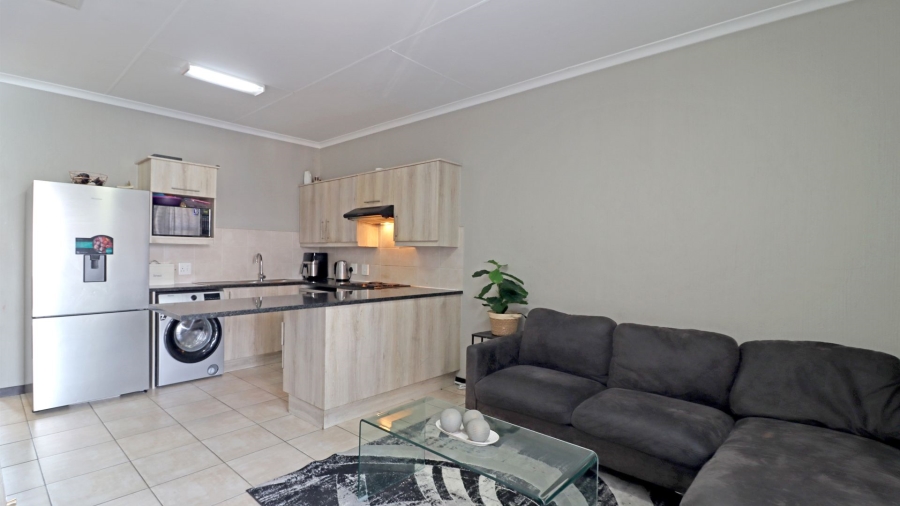 1 Bedroom Property for Sale in Barbeque Downs Gauteng