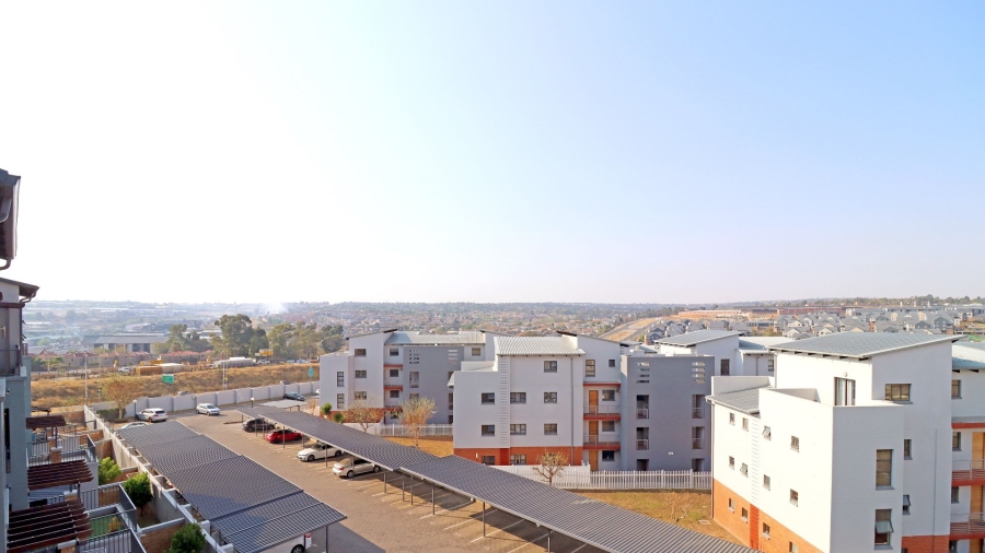 1 Bedroom Property for Sale in Barbeque Downs Gauteng