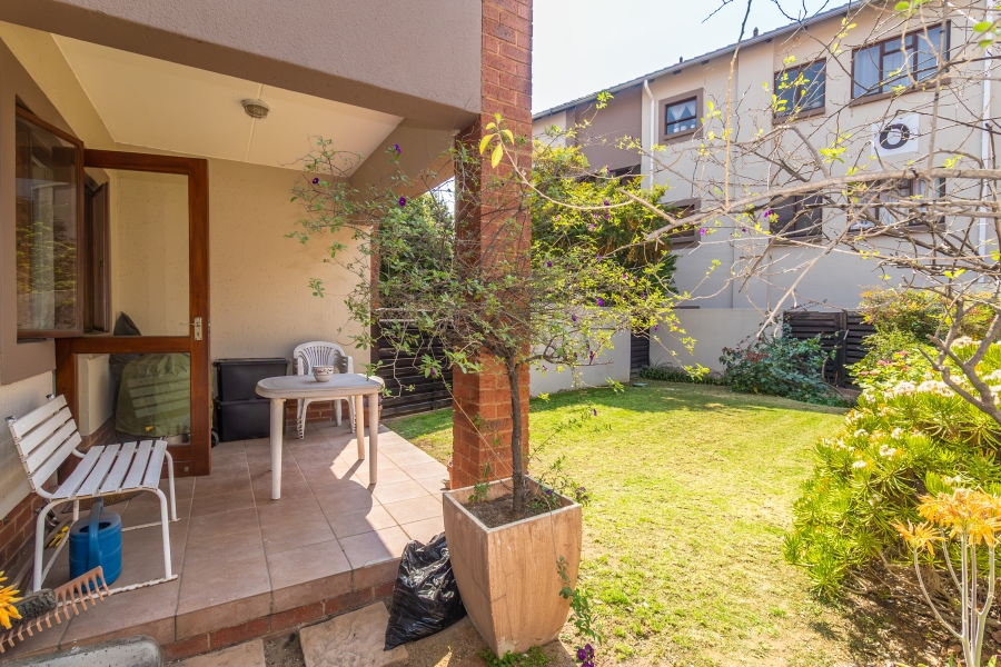 2 Bedroom Property for Sale in Paulshof Gauteng
