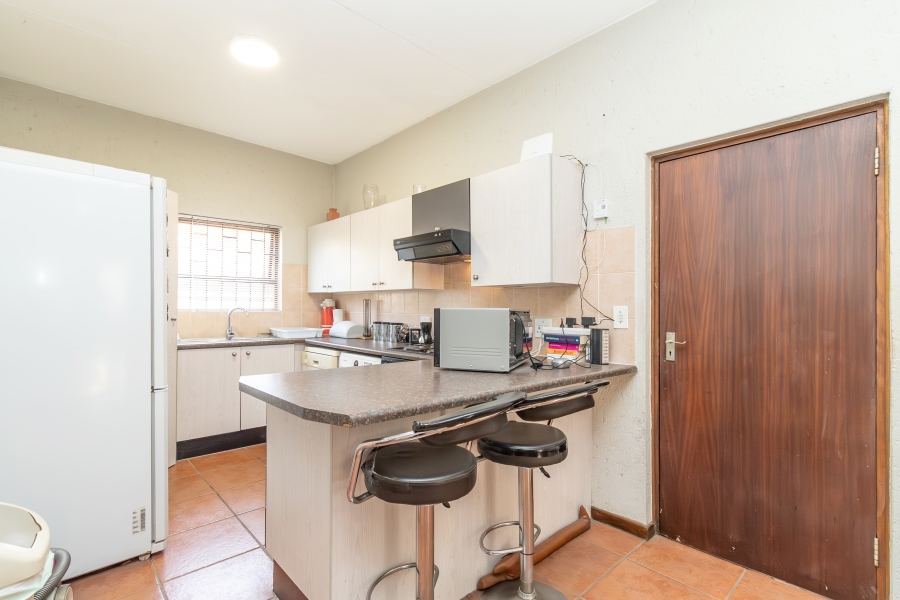 2 Bedroom Property for Sale in Paulshof Gauteng