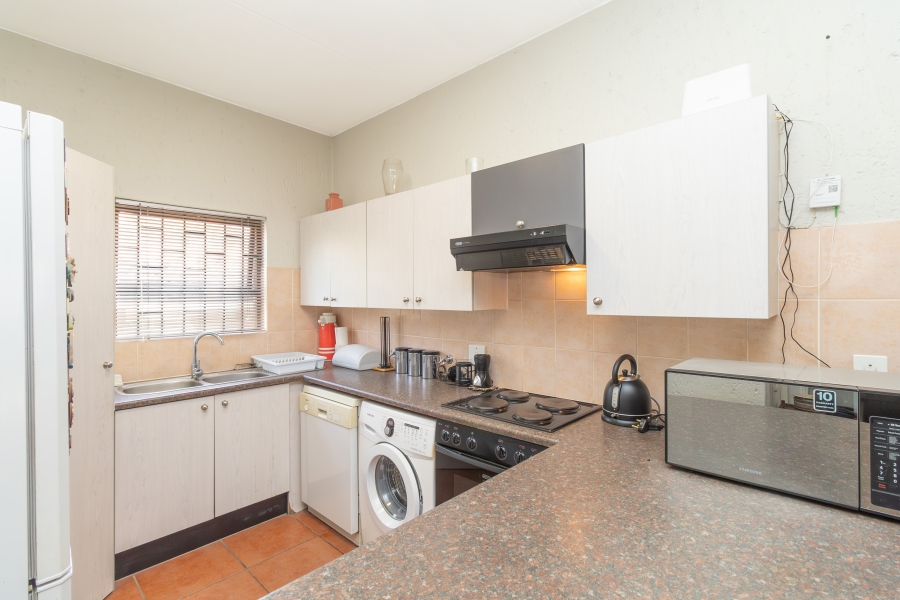 2 Bedroom Property for Sale in Paulshof Gauteng