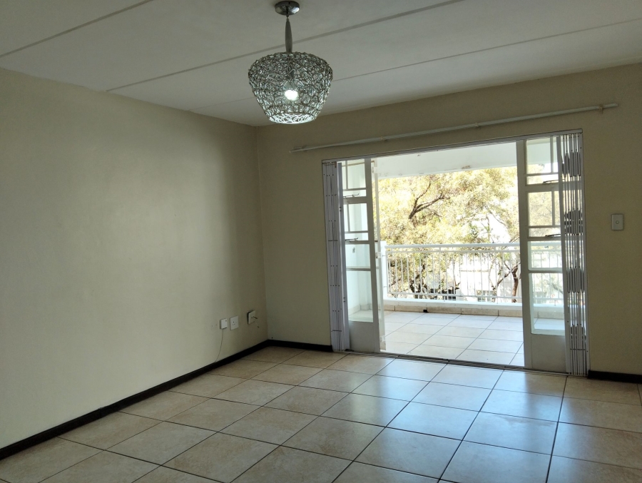 2 Bedroom Property for Sale in Sonneglans Gauteng