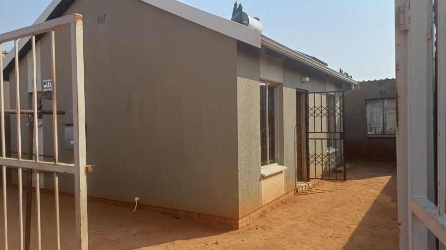 To Let 2 Bedroom Property for Rent in Sky City Gauteng