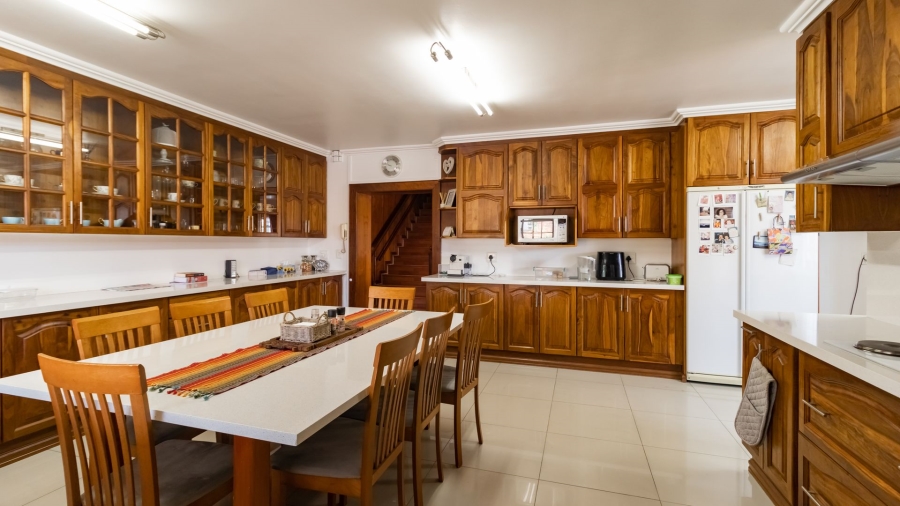 6 Bedroom Property for Sale in Klippoortjie Gauteng