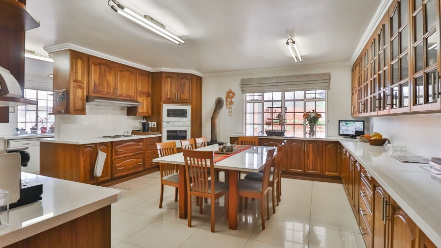 6 Bedroom Property for Sale in Klippoortjie Gauteng