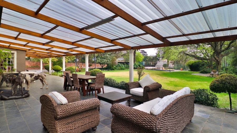 6 Bedroom Property for Sale in Klippoortjie Gauteng