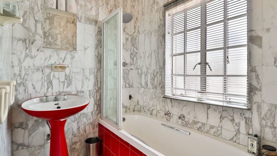 6 Bedroom Property for Sale in Klippoortjie Gauteng