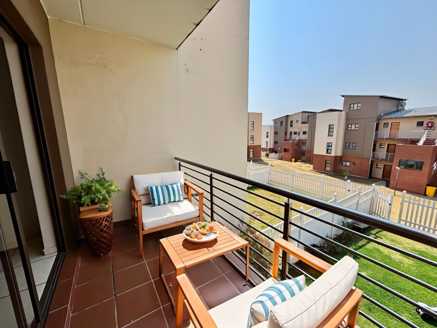 To Let 2 Bedroom Property for Rent in Barbeque Downs Gauteng