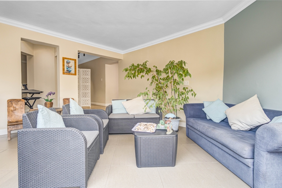 5 Bedroom Property for Sale in Kyalami Estates Gauteng