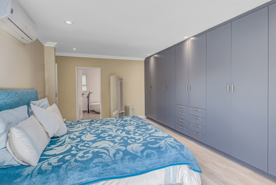 5 Bedroom Property for Sale in Kyalami Estates Gauteng