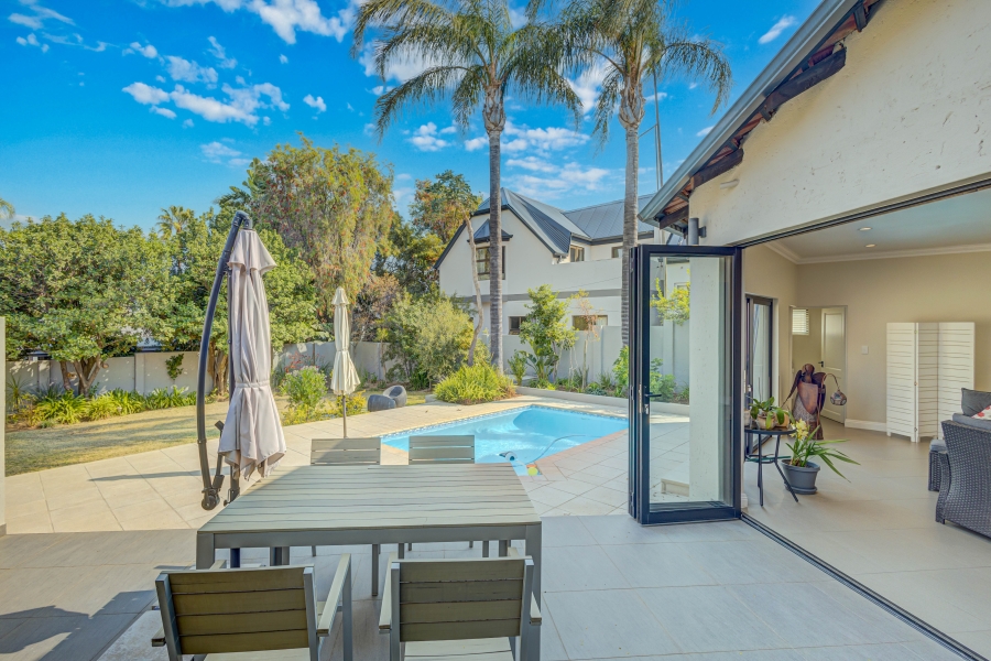 5 Bedroom Property for Sale in Kyalami Estates Gauteng