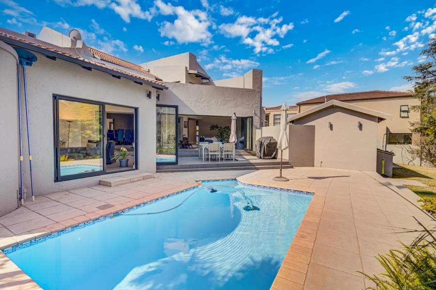 5 Bedroom Property for Sale in Kyalami Estates Gauteng