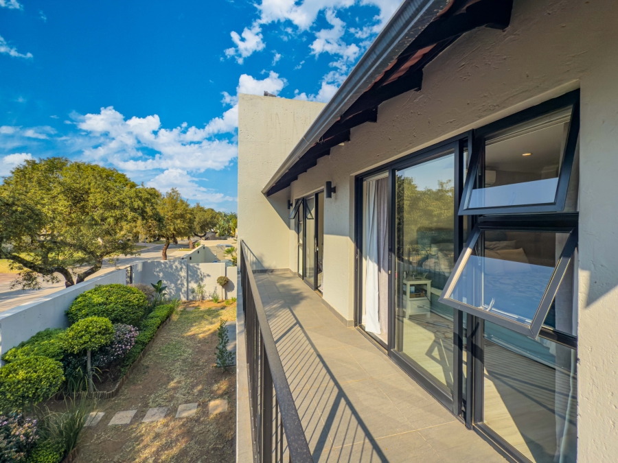 5 Bedroom Property for Sale in Kyalami Estates Gauteng