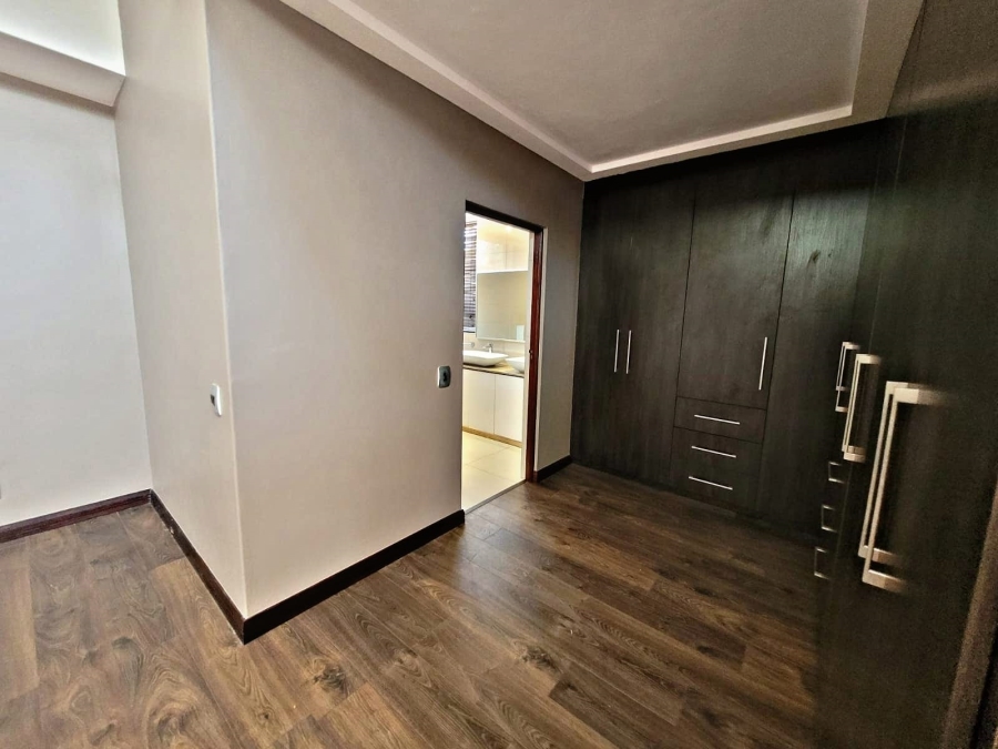 4 Bedroom Property for Sale in Brooklyn Gauteng