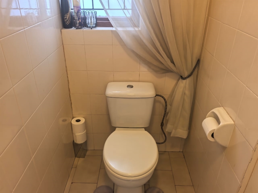 3 Bedroom Property for Sale in Wilro Park Gauteng