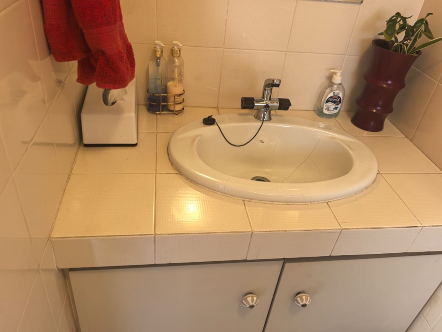3 Bedroom Property for Sale in Wilro Park Gauteng