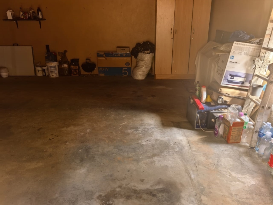 3 Bedroom Property for Sale in Wilro Park Gauteng