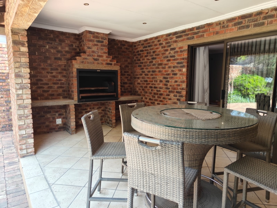 3 Bedroom Property for Sale in Three Rivers Proper Gauteng