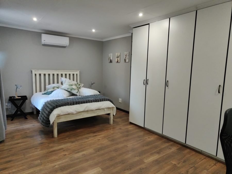 3 Bedroom Property for Sale in Three Rivers Proper Gauteng