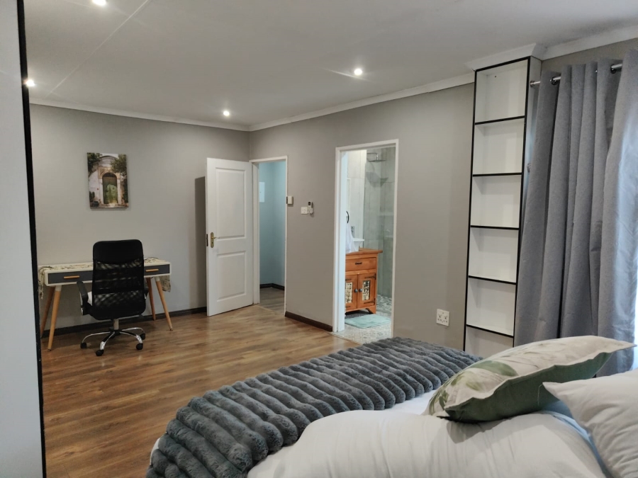 3 Bedroom Property for Sale in Three Rivers Proper Gauteng
