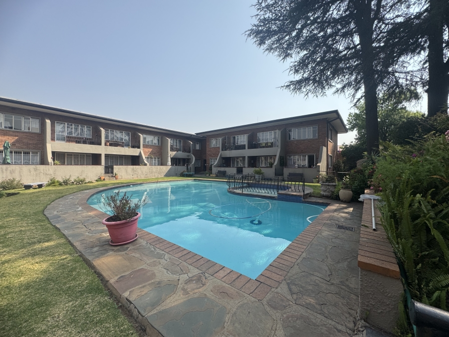 1 Bedroom Property for Sale in Parkhill Gardens Gauteng