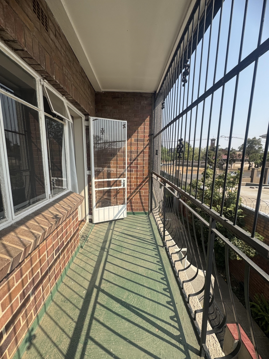 1 Bedroom Property for Sale in Parkhill Gardens Gauteng