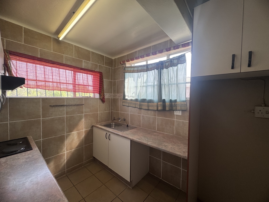 1 Bedroom Property for Sale in Parkhill Gardens Gauteng