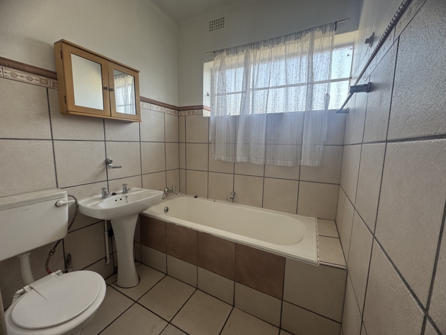 1 Bedroom Property for Sale in Parkhill Gardens Gauteng