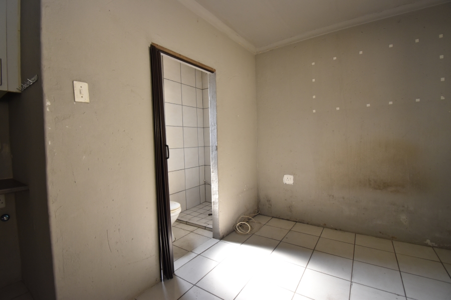 To Let 1 Bedroom Property for Rent in Northcliff Gauteng
