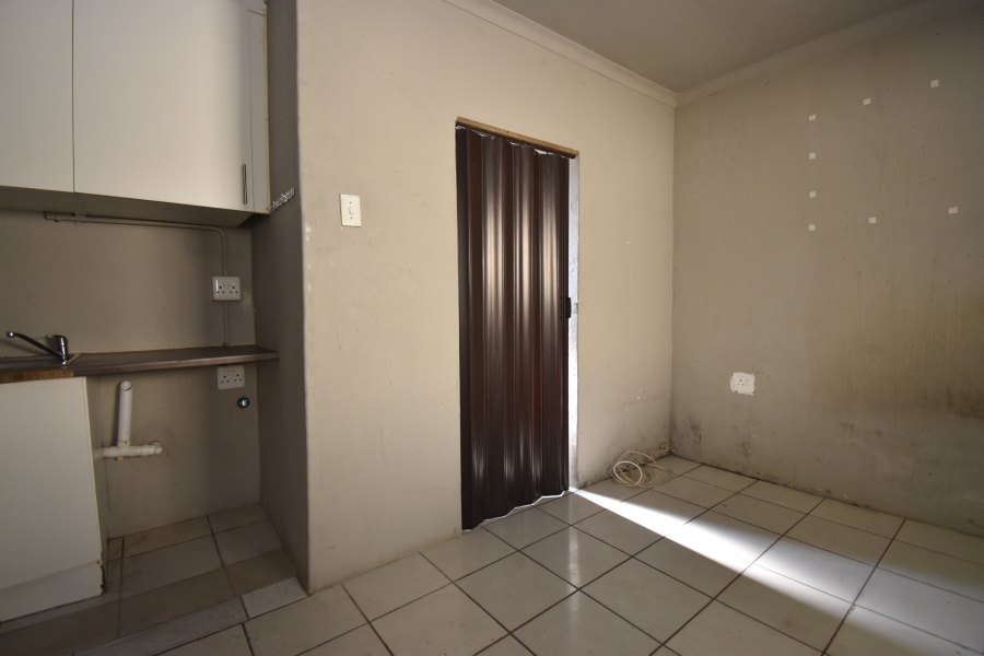 To Let 1 Bedroom Property for Rent in Northcliff Gauteng