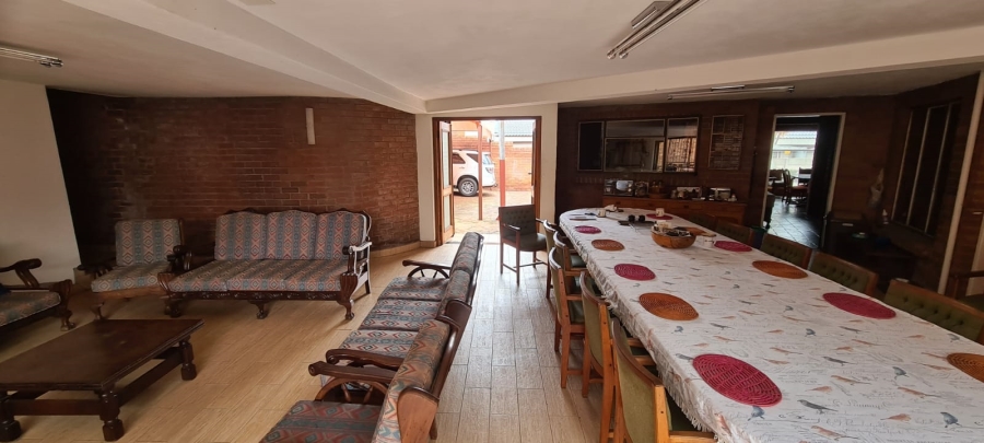 To Let 4 Bedroom Property for Rent in Sunair Park Gauteng