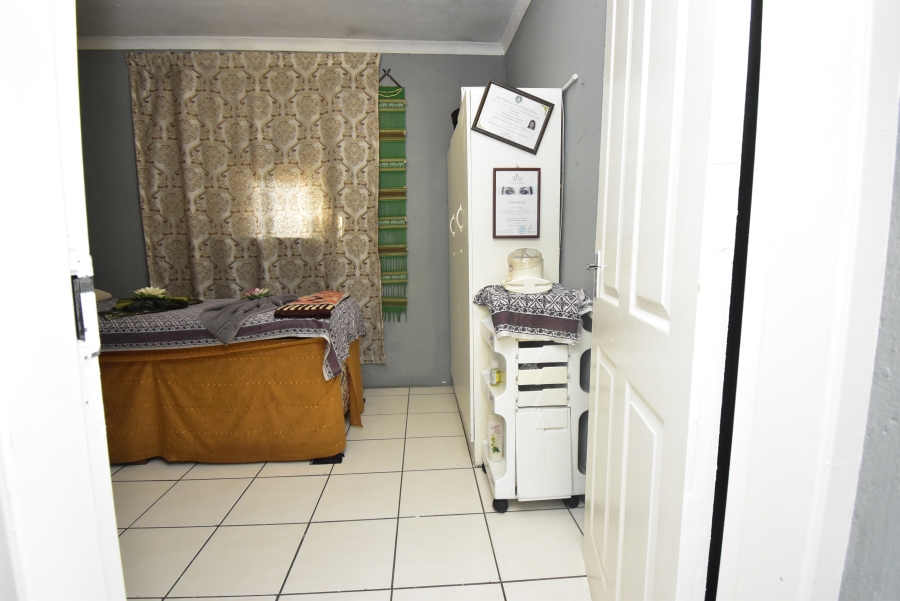 To Let 2 Bedroom Property for Rent in Northcliff Gauteng